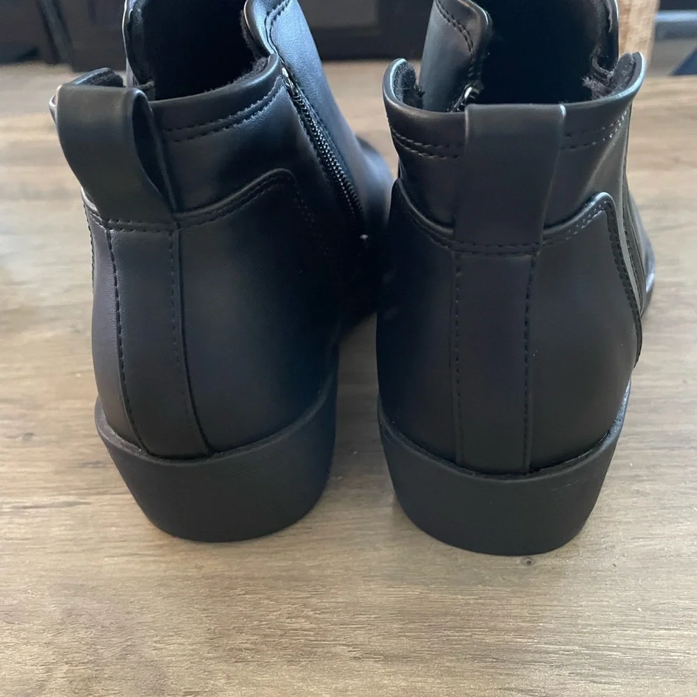 Lane Bryant Black Faux leather side zipper pull on Chelsea booties block heel